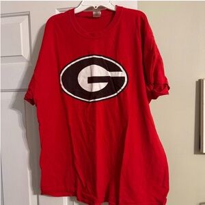 5 pack of XL shirts - UGA / Hawks / Athletic.